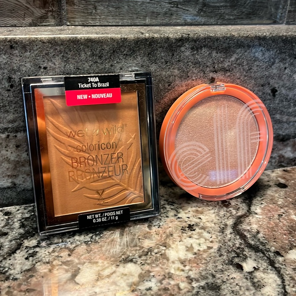 Full Size Bronzer and Highlighter